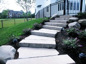 Docena Outdoor Hardscaping Services kings masons 06 300x225 1